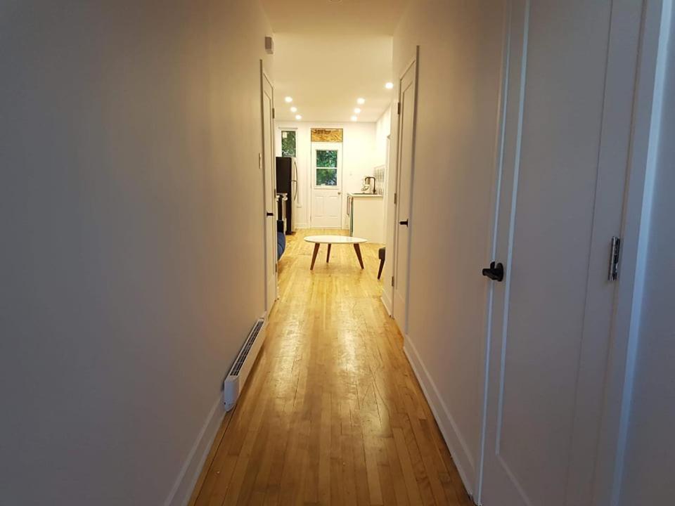 Continental Breakfast Ili Pet Friendly Ili Room A Montréal Exterior foto